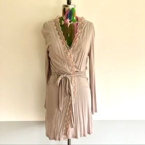 🧁Eberjey Soft Lace Chemise and Robe Set